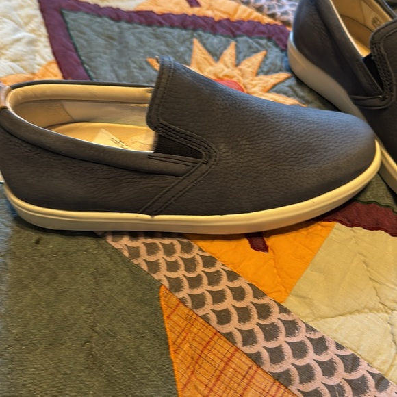 Ecco Blue Casual Slip-On Sneakers - Picture 2 of 6